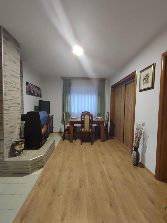 Apartman Adna كولين فاكوف المظهر الخارجي الصورة